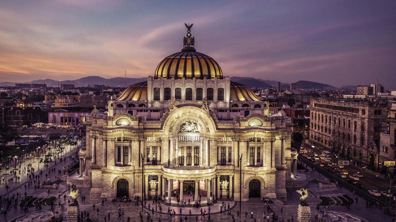 image of a larger building in mexico city, mexico