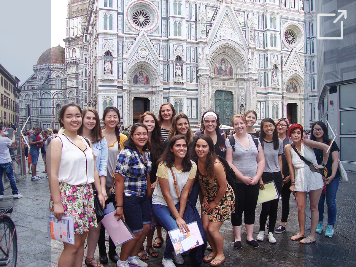 Group photo of students standing on the sidewalk in Florence, Italy