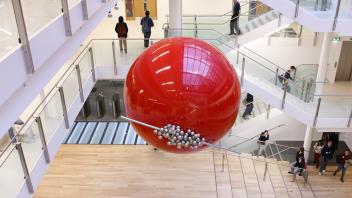 UC Davis Study Abroad, Quarter Abroad UK_LSE Program, Photo Album, Image 10