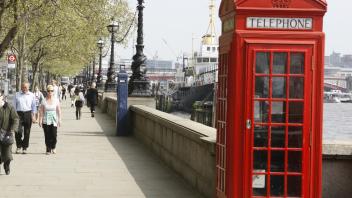 UC Davis Study Abroad, Quarter Abroad UK_LSE Program, Photo Album, Image 9