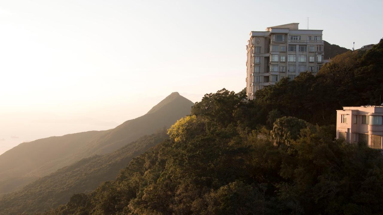A 37-hour layover in Hong Kong. Here is a view from Victoria Peak at sunset. Liz McAllister/UC Davis Header Image, Blog