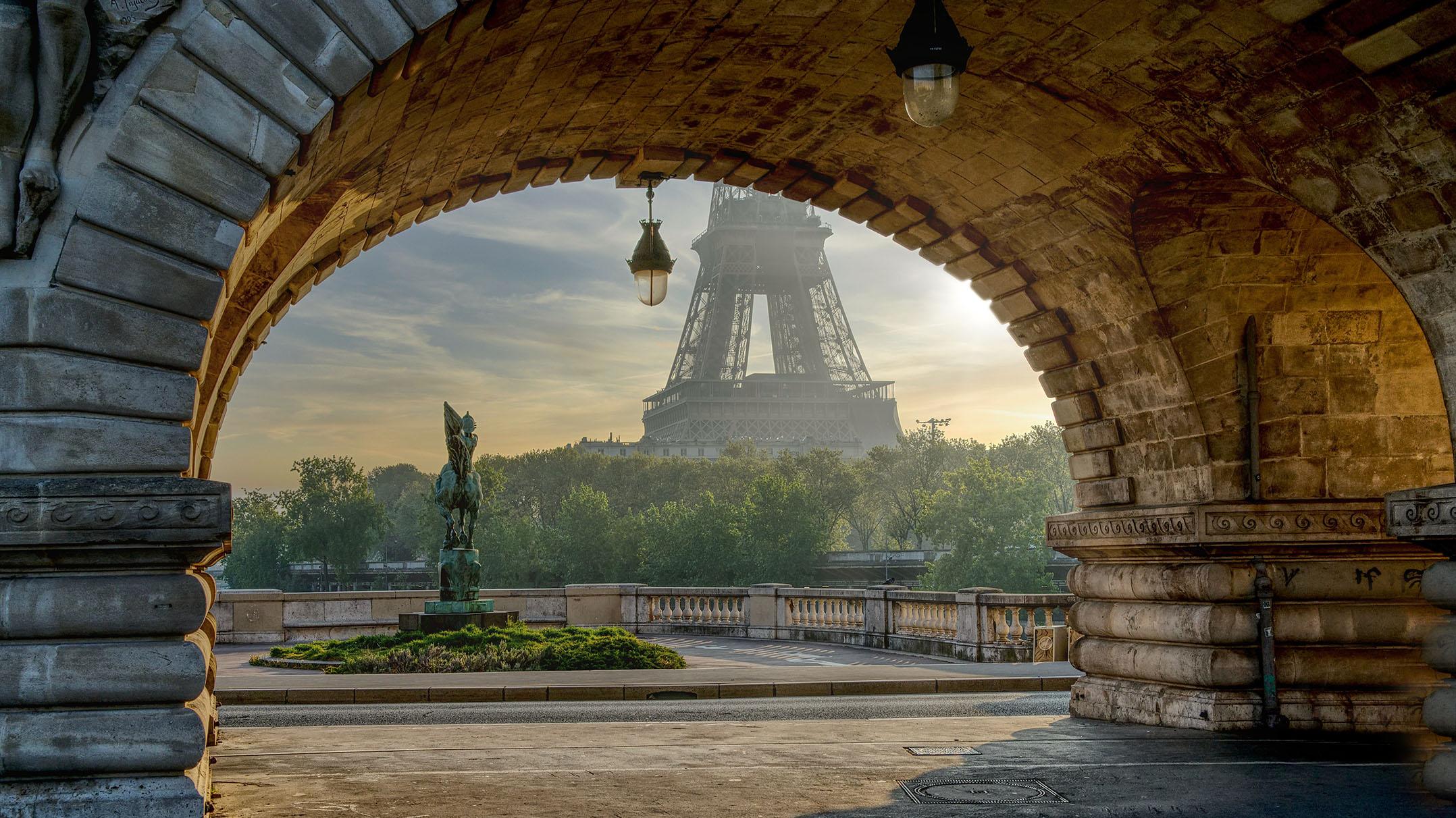 Teaser Image - Click to learn more about Summer Abroad opportunities